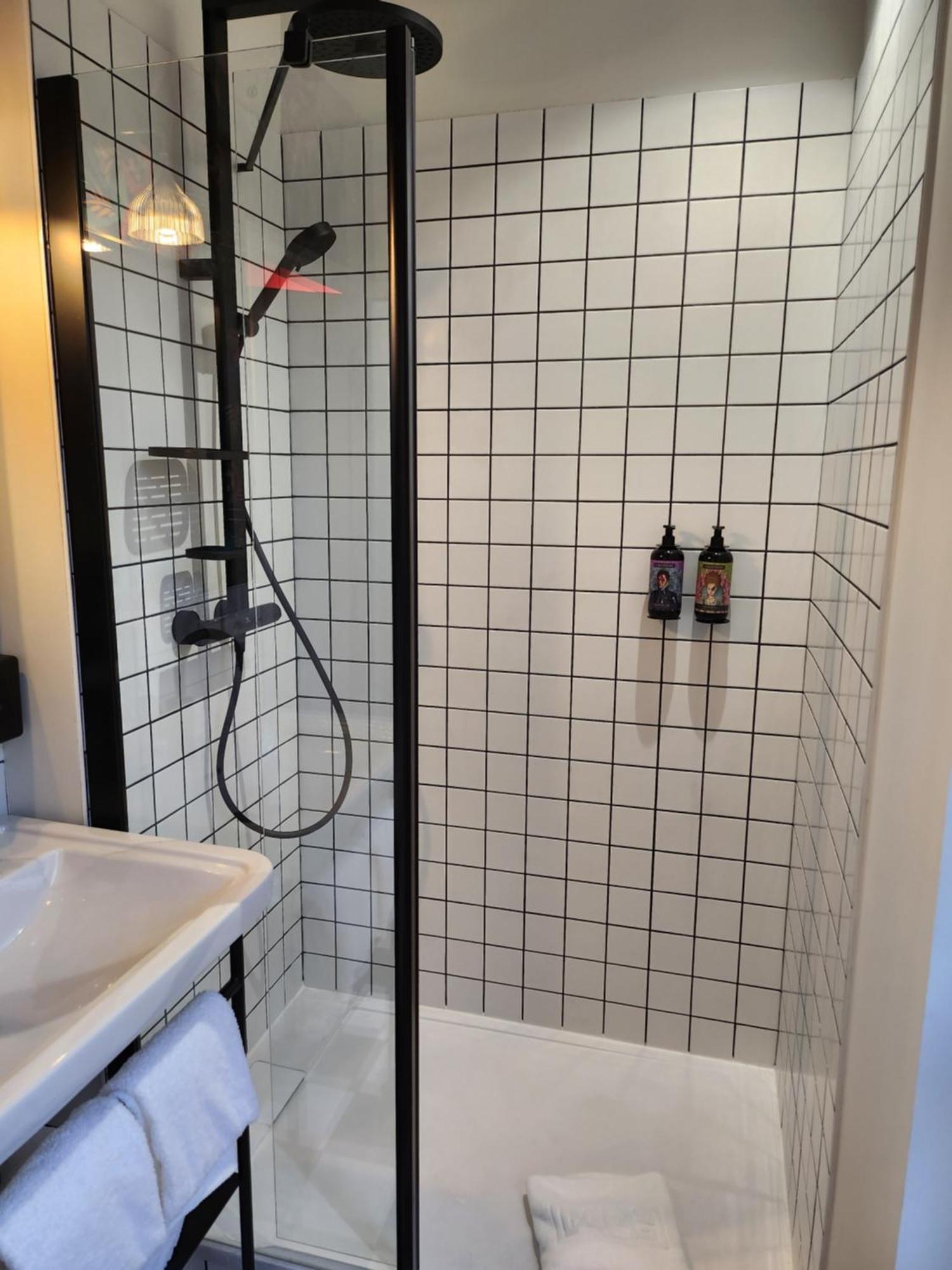 Labe Hotel Tours Centre Gare Exteriör bild